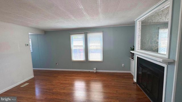 28 ROCKYWOOD LANE, Essex, MD 21221