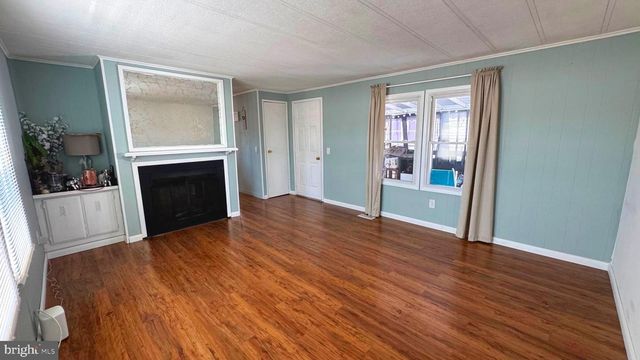 28 ROCKYWOOD LANE, Essex, MD 21221
