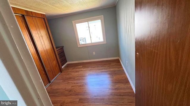 28 ROCKYWOOD LANE, Essex, MD 21221
