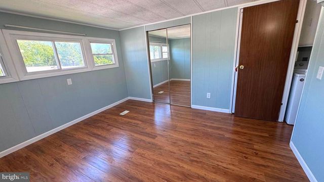 28 ROCKYWOOD LANE, Essex, MD 21221
