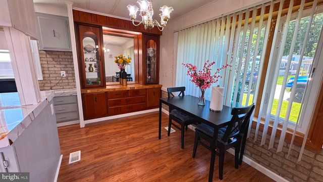 28 ROCKYWOOD LANE, Essex, MD 21221
