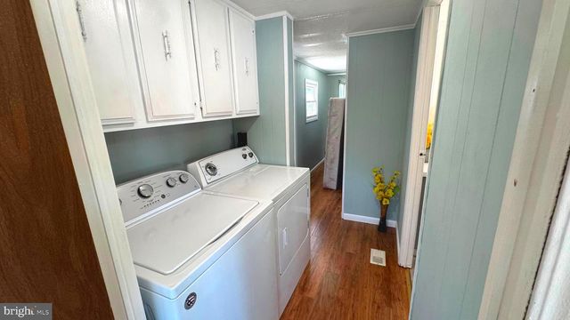 28 ROCKYWOOD LANE, Essex, MD 21221