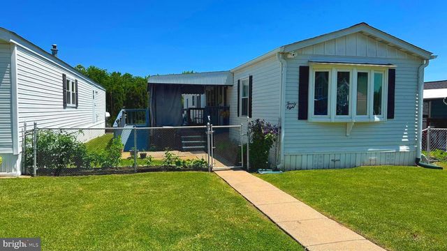 28 ROCKYWOOD LANE, Essex, MD 21221