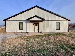 74 Lexington Dr # 104, Gilbertsville, KY 42044