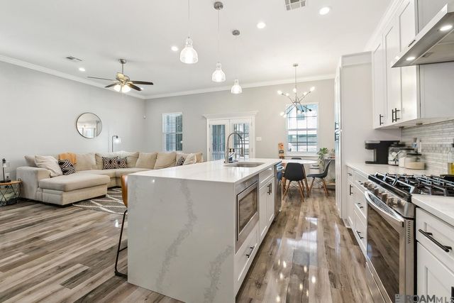 2113 First St, New Orleans, LA 70113