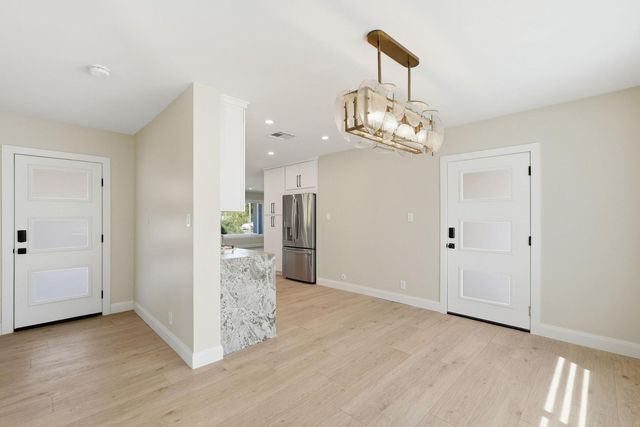 6819 E Paradise Parkway, Scottsdale, AZ 85251