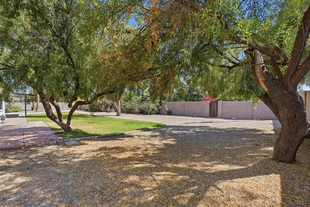 6819 E Paradise Parkway, Scottsdale, AZ 85251