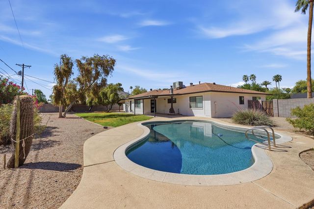 6819 E Paradise Parkway, Scottsdale, AZ 85251