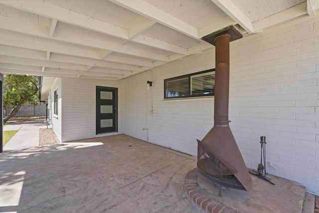 6819 E Paradise Parkway, Scottsdale, AZ 85251