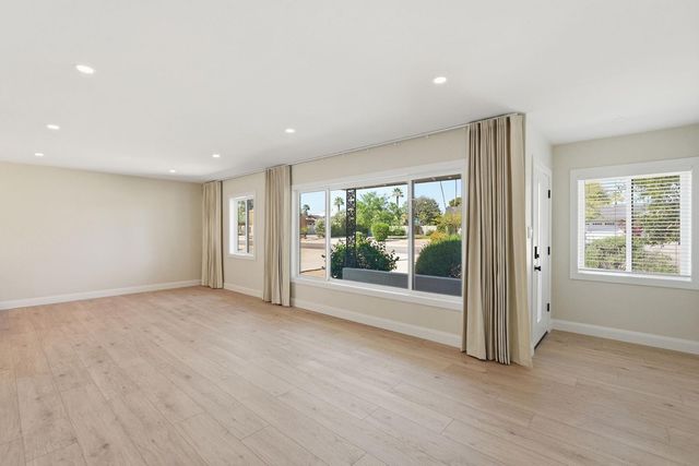 6819 E Paradise Parkway, Scottsdale, AZ 85251