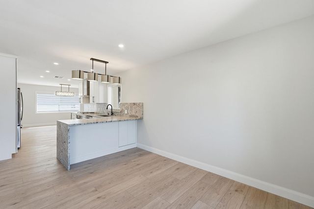 6819 E Paradise Parkway, Scottsdale, AZ 85251