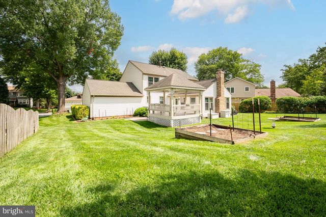3272 KINROSS CIR, Herndon, VA 20171