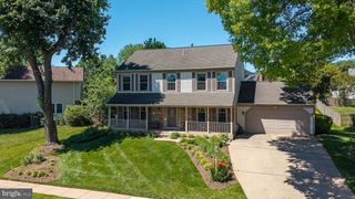 3272 KINROSS CIR, Herndon, VA 20171