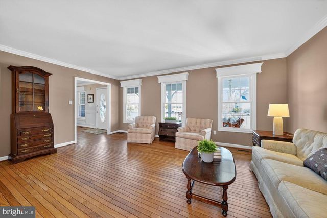 7923 DONEGAL LN, Springfield, VA 22153