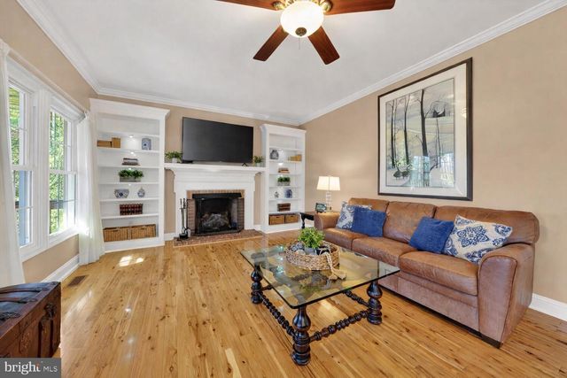 7923 DONEGAL LN, Springfield, VA 22153