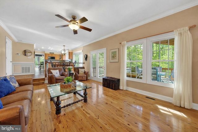 7923 DONEGAL LN, Springfield, VA 22153