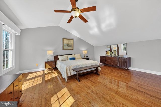 7923 DONEGAL LN, Springfield, VA 22153