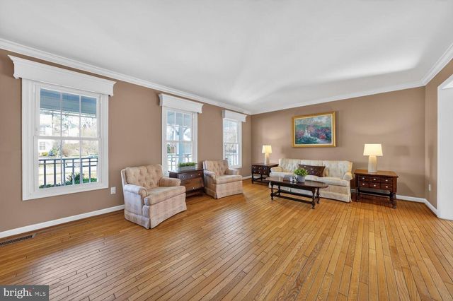 7923 DONEGAL LN, Springfield, VA 22153