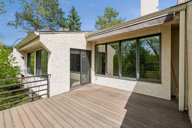 11830 Bren Road, Hopkins, MN 55343