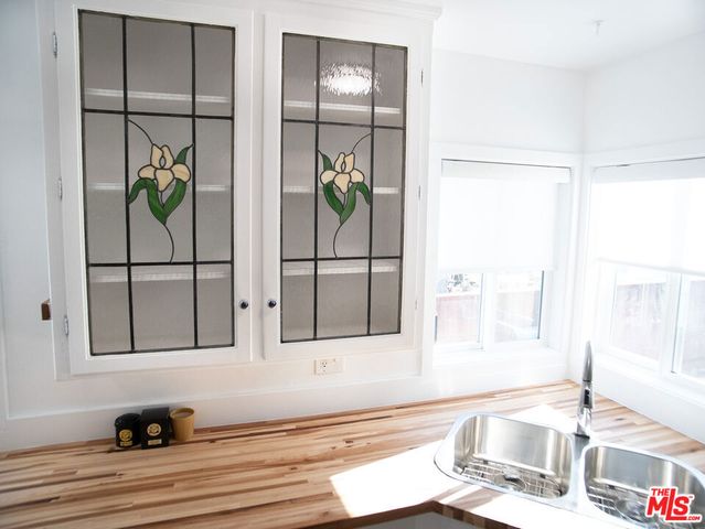 6413 White Oak Avenue, Reseda, CA 91335