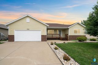 7020 W 53rd St, Sioux Falls, SD 57106