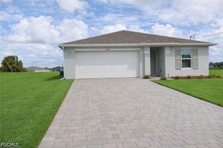 7005 Calder CIR, Labelle, FL 33935