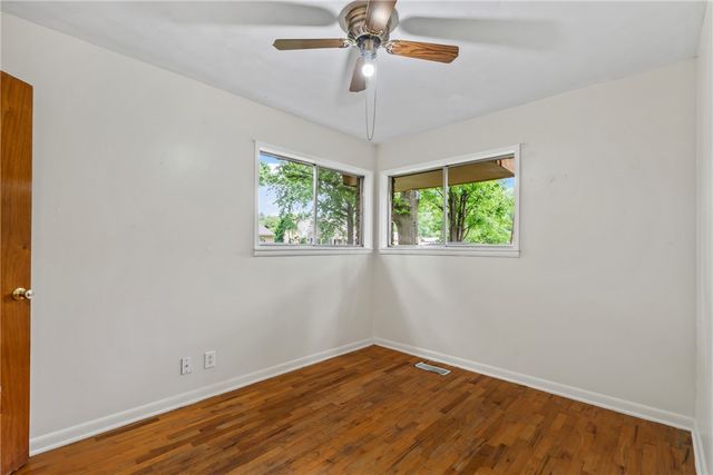 215 W Highland Street, Siloam Springs, AR 72761