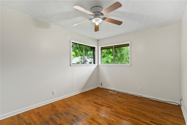 215 W Highland Street, Siloam Springs, AR 72761