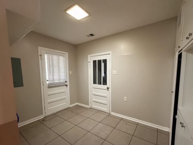 7786 SHAMROCK RD, Millington, TN 38053