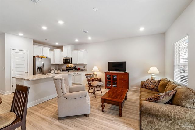 2947 Overcup St, Pensacola, FL 32514