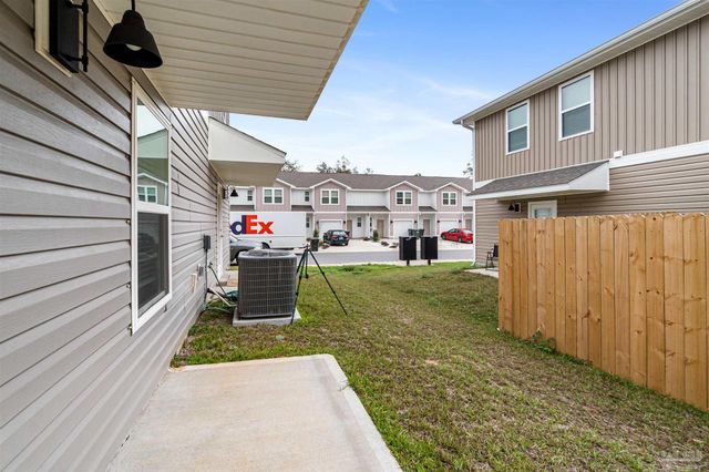 2947 Overcup St, Pensacola, FL 32514