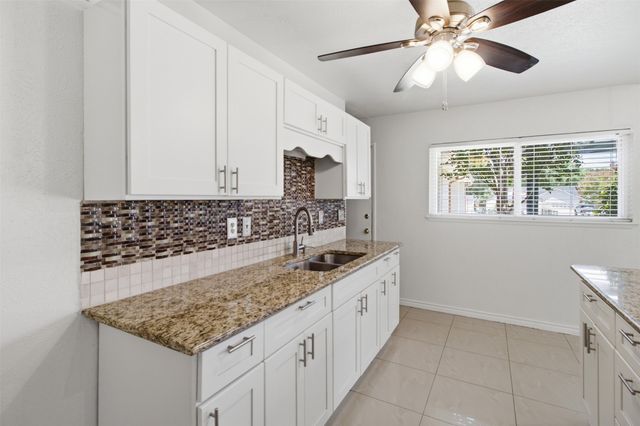 3709 Yaupon Drive, Grand Prairie, TX 75052