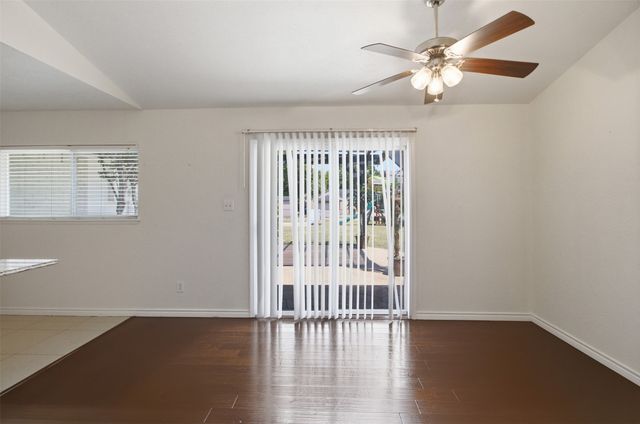 3709 Yaupon Drive, Grand Prairie, TX 75052
