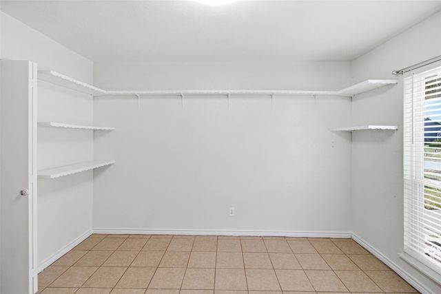 3709 Yaupon Drive, Grand Prairie, TX 75052