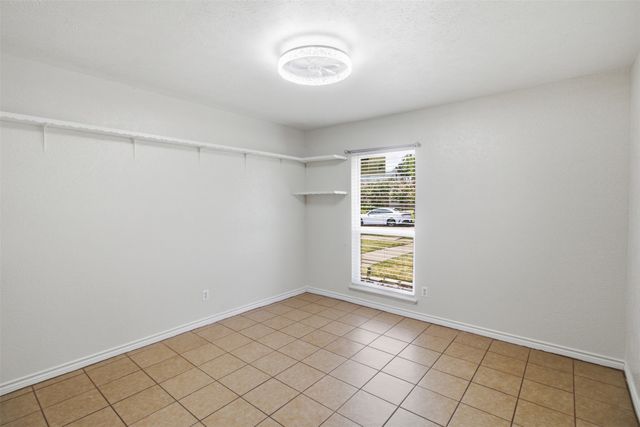 3709 Yaupon Drive, Grand Prairie, TX 75052