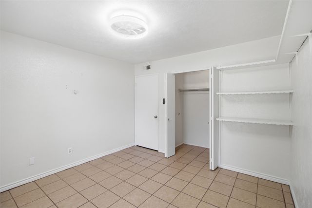 3709 Yaupon Drive, Grand Prairie, TX 75052