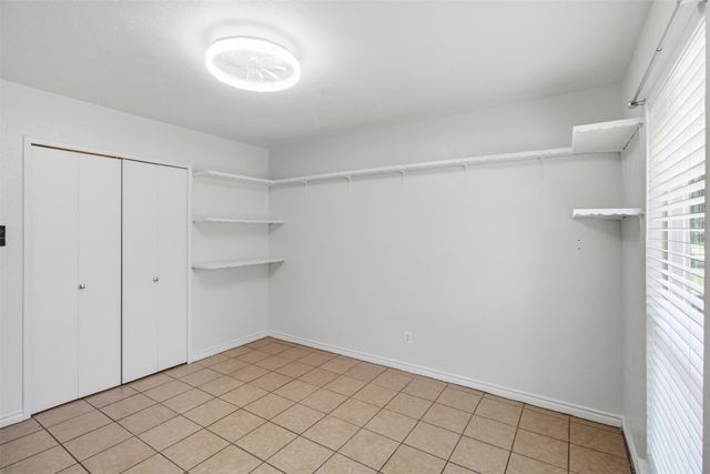 3709 Yaupon Drive, Grand Prairie, TX 75052