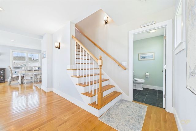 35 Shore Dr, Mattapoisett, MA 02739