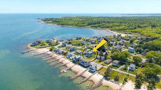 35 Shore Dr, Mattapoisett, MA 02739
