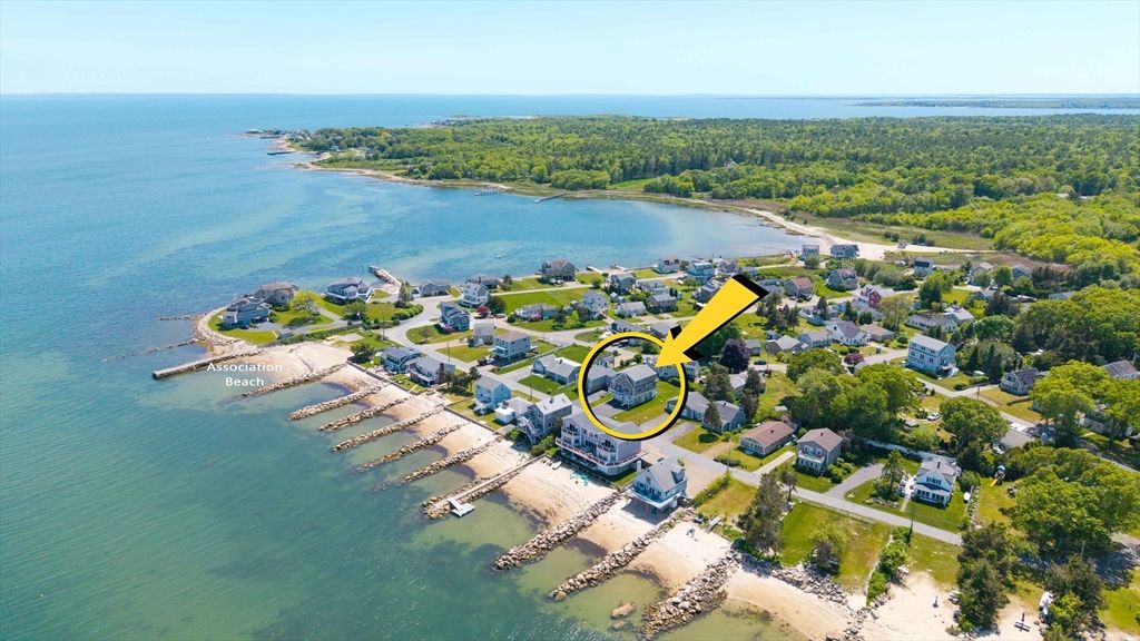 35 Shore Dr, Mattapoisett, MA 02739