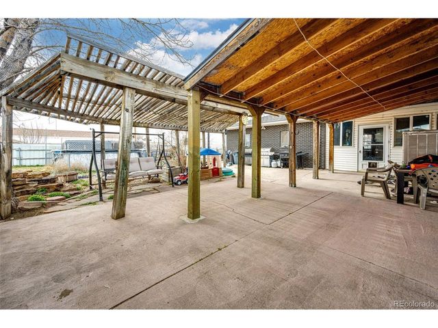 691 3rd Ave, Deer Trail, CO 80105