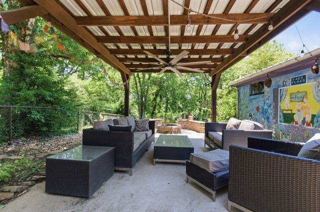 103 Barnwell Avenue, Centerville, TN 37033