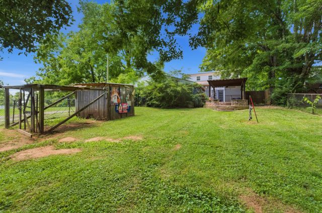 103 Barnwell Avenue, Centerville, TN 37033