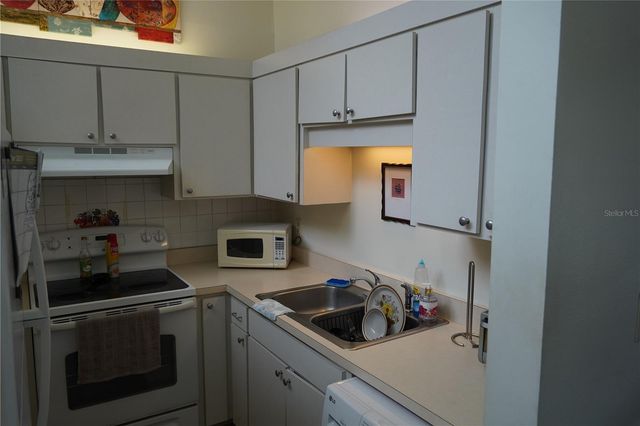 2415 NE 7TH STREET 8, Ocala, FL 34470