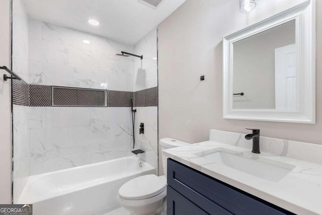 3846 Teresa Terrace SW, Lilburn, GA 30047