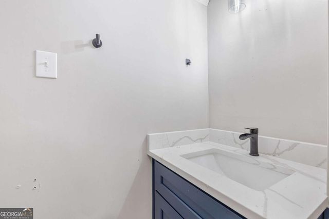 3846 Teresa Terrace SW, Lilburn, GA 30047