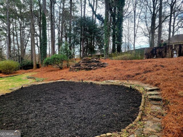 3846 Teresa Terrace SW, Lilburn, GA 30047