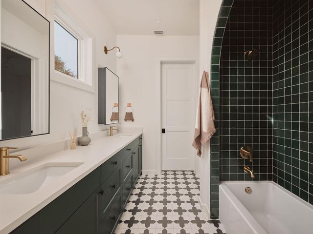 4514 Spanish Oak TRL, Austin, TX 78731