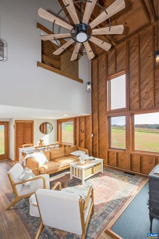 48 MEADOW LN, Nellysford, VA 22958