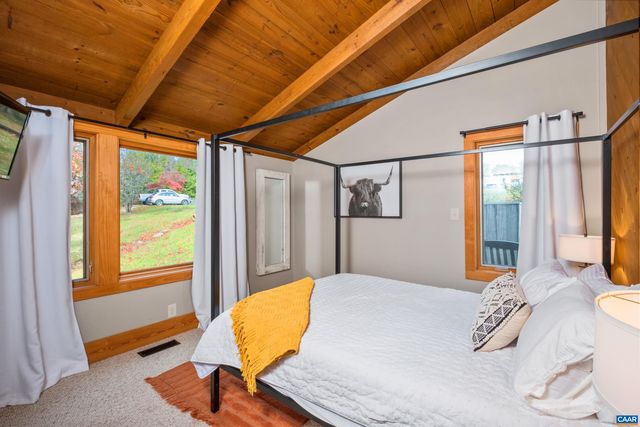 48 MEADOW LN, Nellysford, VA 22958